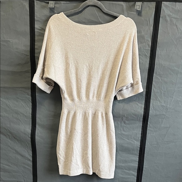Express Beige Women's Tunic Top - Picture 6 of 6